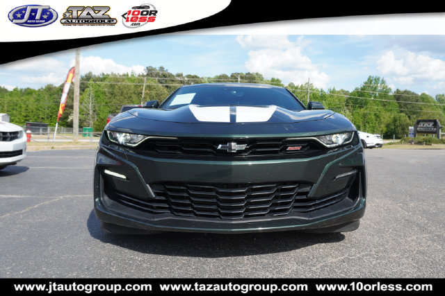Used 2020 Chevrolet Camaro SS RWD image 2