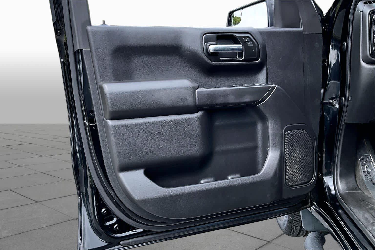 Used 2021 Chevrolet Silverado 1500 Custom AWD/4WD image 21