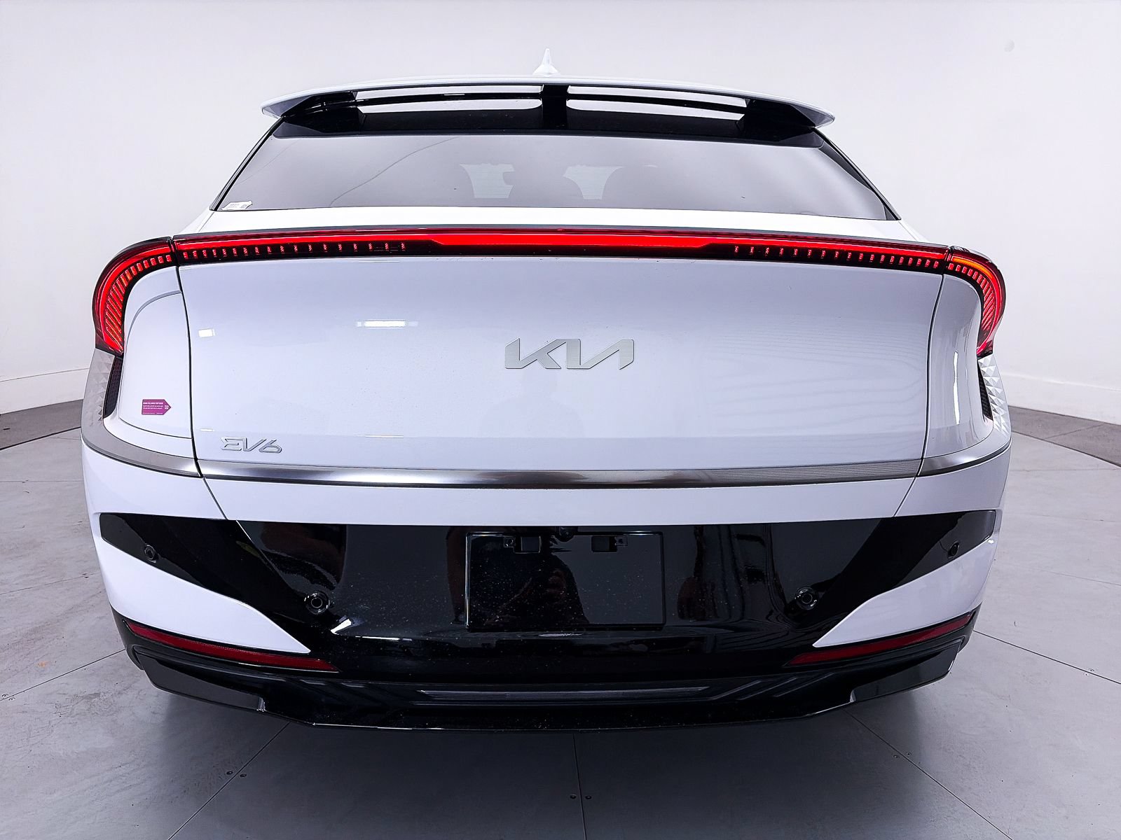 Used 2025 Kia EV6 Wind RWD image 15