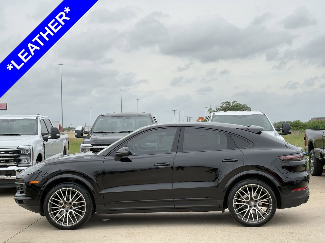 Used 2020 Porsche Cayenne image 3