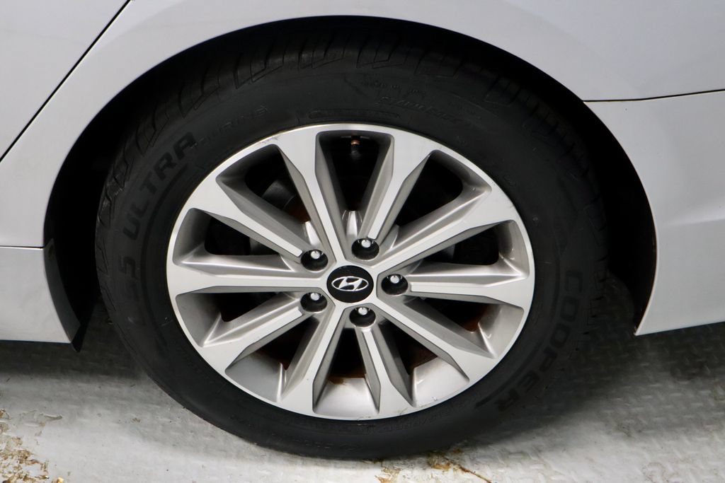 Used 2017 Hyundai Sonata Limited FWD image 19