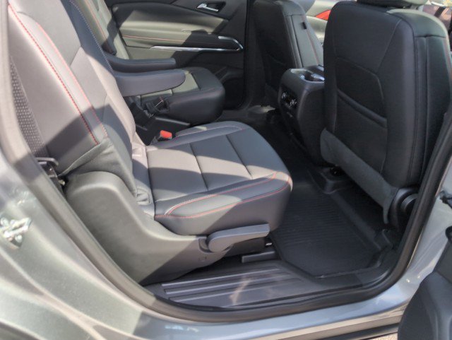 New 2026 Chevrolet Traverse Z71 w/ Driver Confidence Package image 16