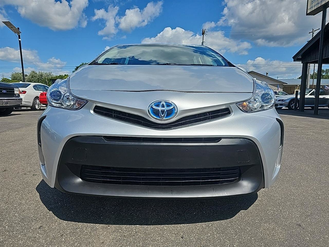 Used 2016 Toyota Prius V Three FWD image 3