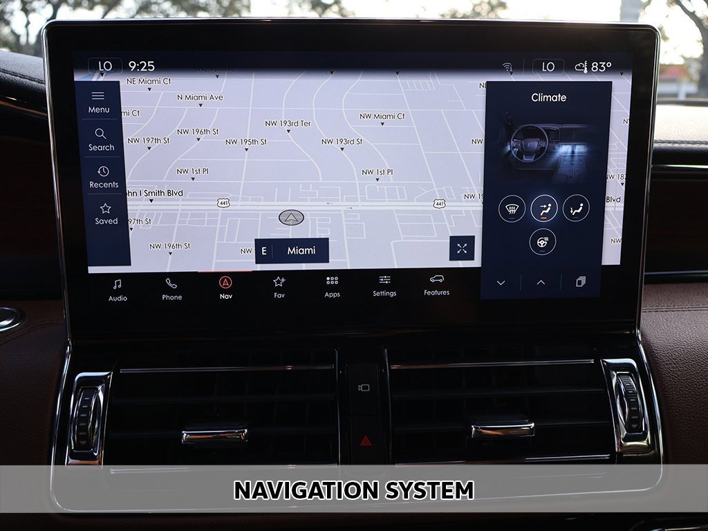 Used 2022 Lincoln Navigator Reserve image 3