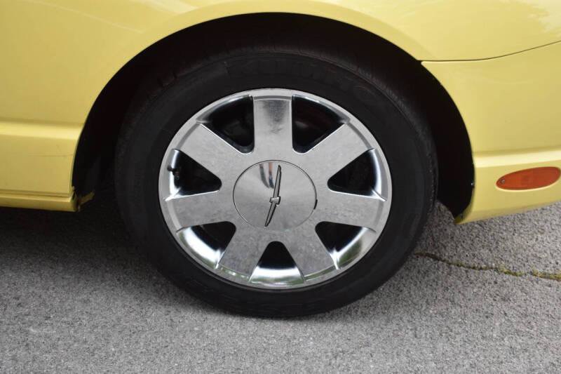 Used 2002 Ford Thunderbird RWD image 27