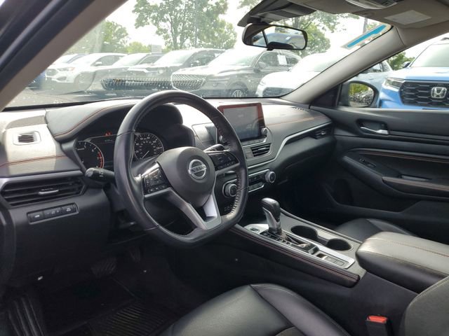 Used 2021 Nissan Altima 2.5 SR w/ SR Premium Package AWD/4WD image 18