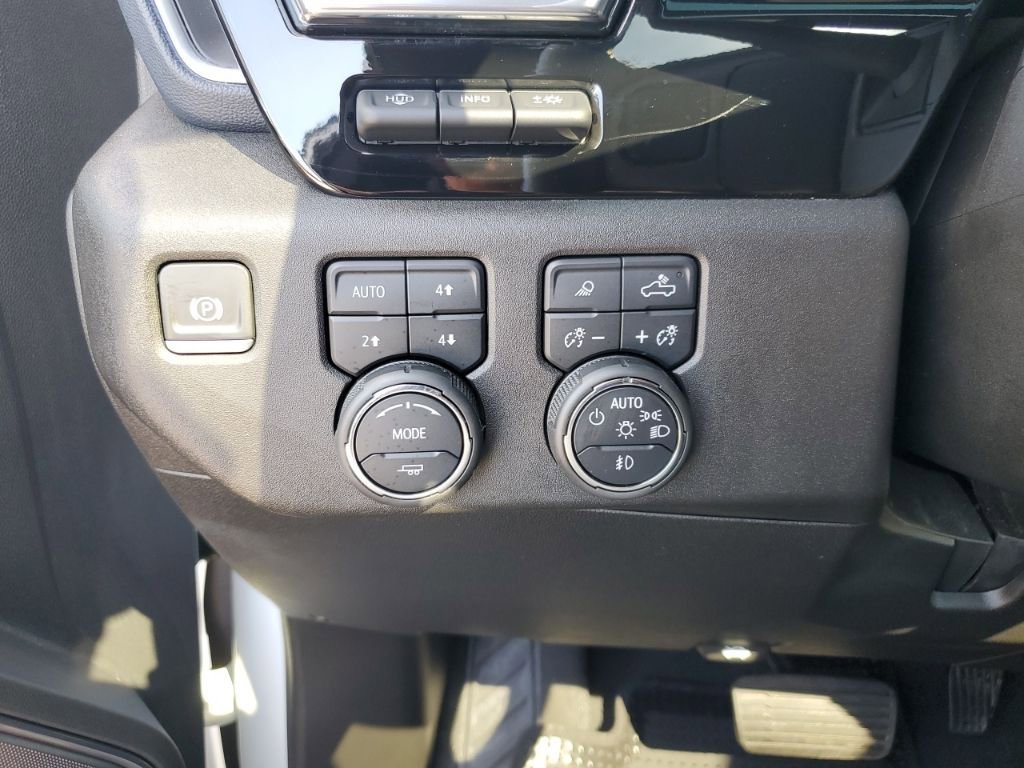 Used 2024 Chevrolet Silverado 2500 High Country w/ Technology Package image 33