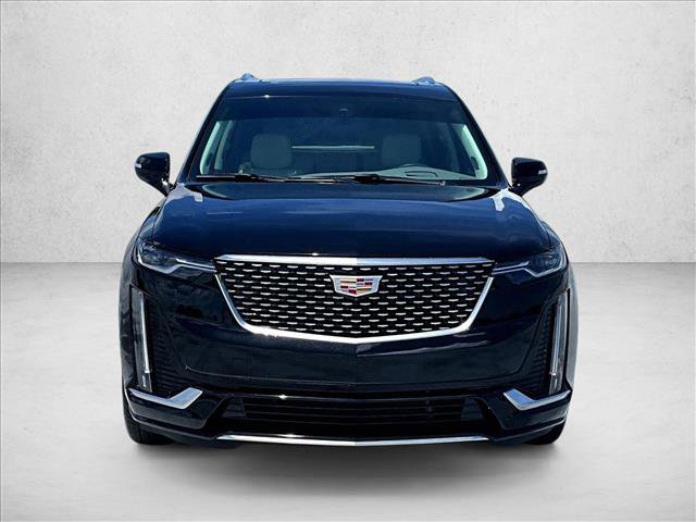 Certified 2025 Cadillac XT6 Premium Luxury w/ Technology Package FWD image 3