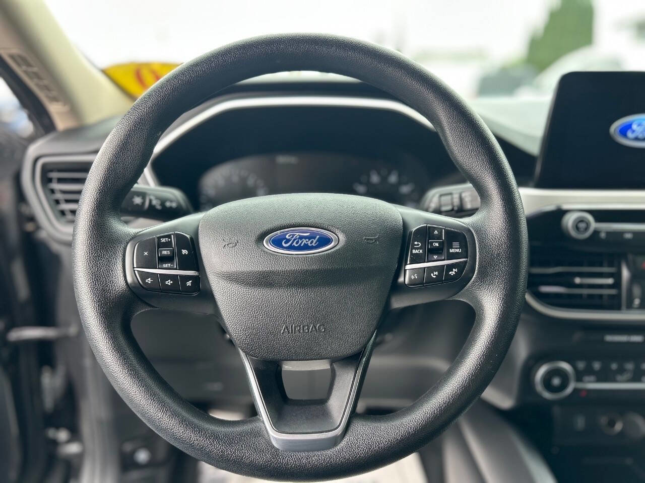 Used 2020 Ford Escape SE FWD image 10