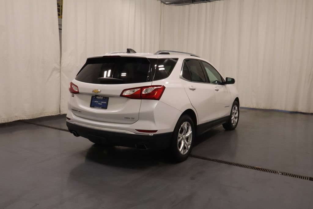 Used 2019 Chevrolet Equinox LT w/ Sun & Navigation Package AWD/4WD image 9