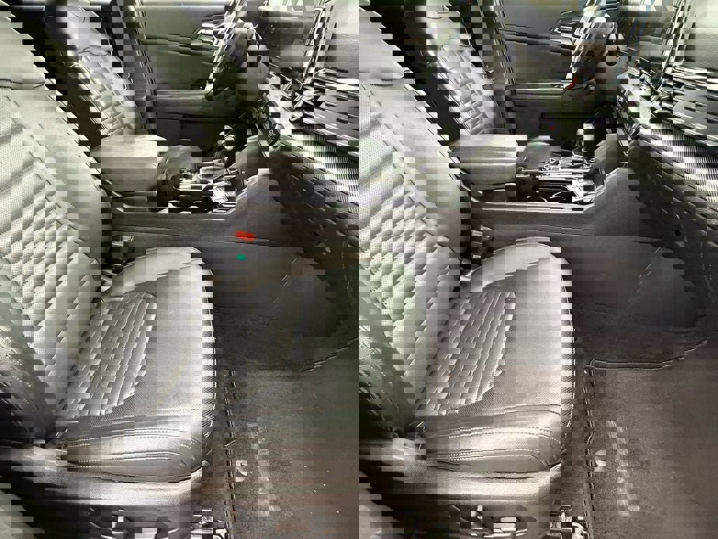 Used 2023 Kia Sportage SX image 10