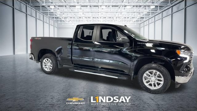 Used 2023 Chevrolet Silverado 1500 LT AWD/4WD image 3