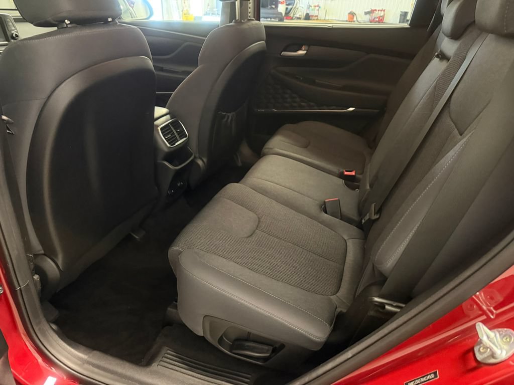 Used 2019 Hyundai Santa Fe SEL FWD image 26