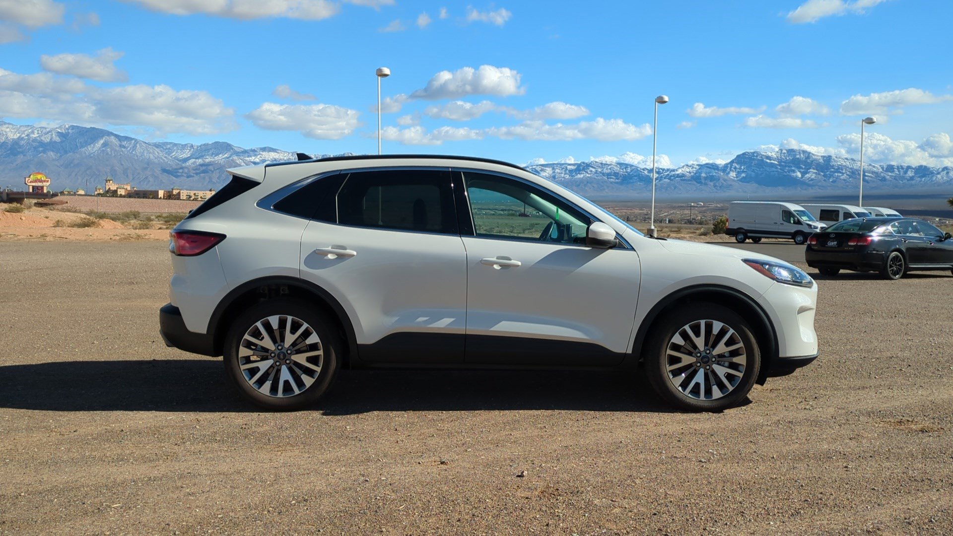 Used 2022 Ford Escape Titanium w/ Class II Trailer Tow Package image 2