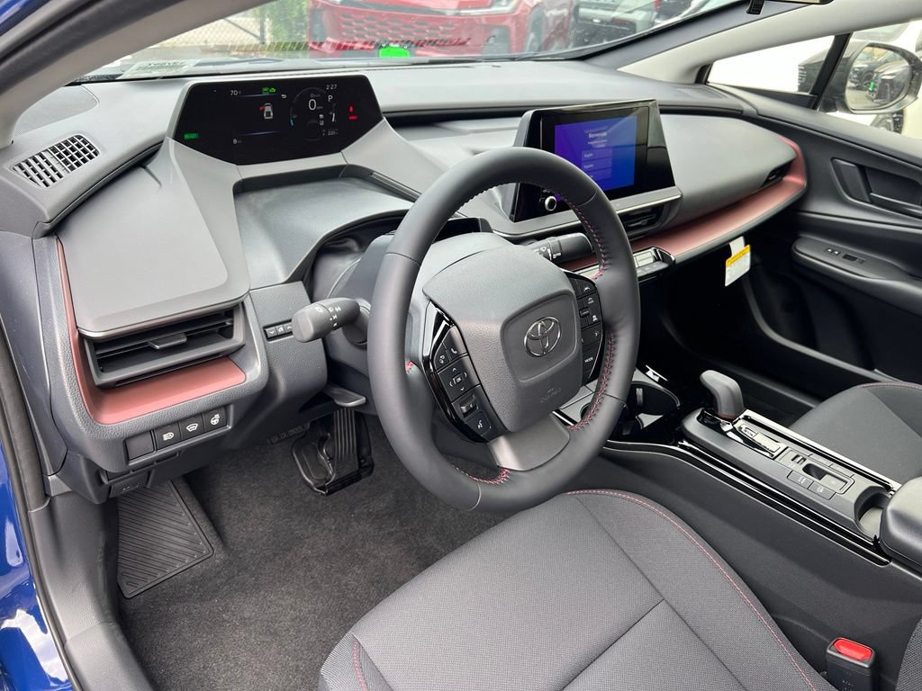 New 2027 Toyota Prius Plug-In Hybrid FWD image 10