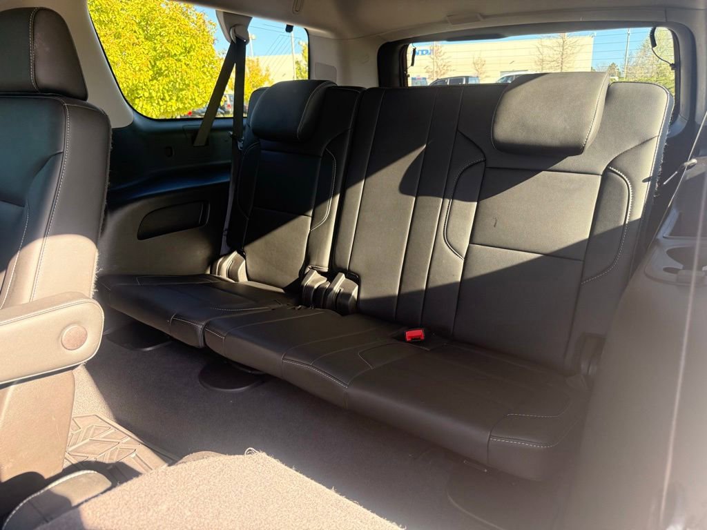 Used 2020 Chevrolet Suburban LT w/ Luxury Package AWD/4WD image 26