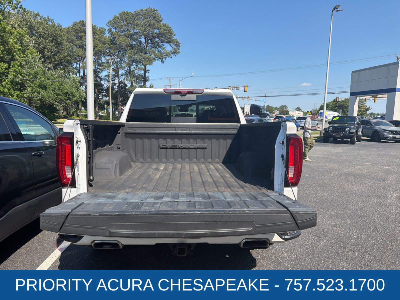 Used 2023 GMC Sierra 1500 Denali w/ Denali Reserve Package AWD/4WD image 19