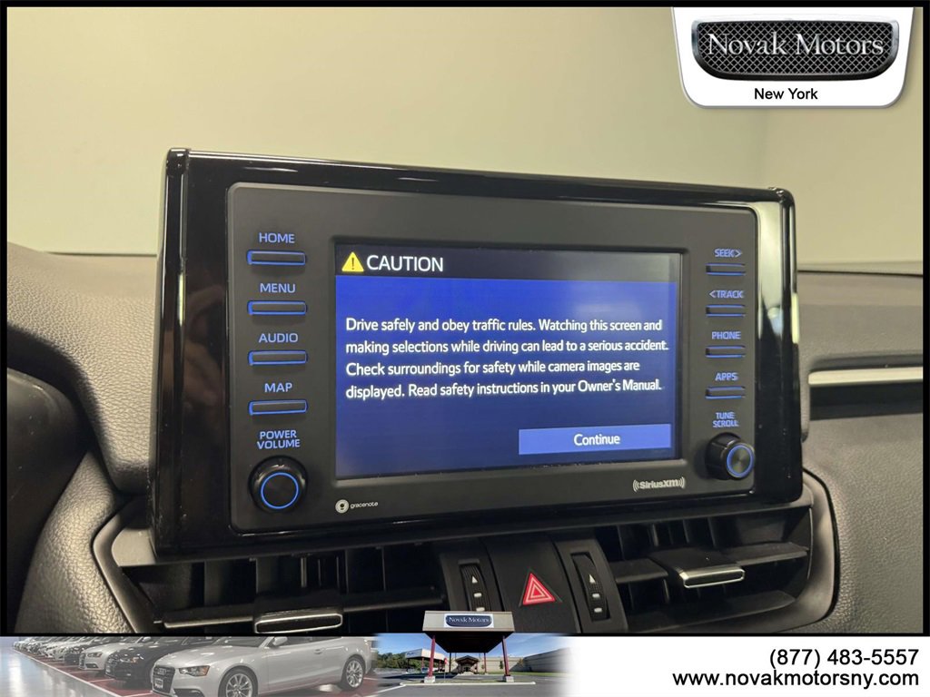 Used 2022 Toyota RAV4 XLE Premium image 23