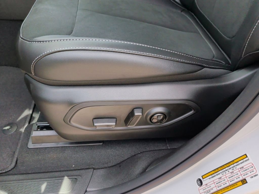 New 2026 Jeep Grand Cherokee Altitude RWD image 13