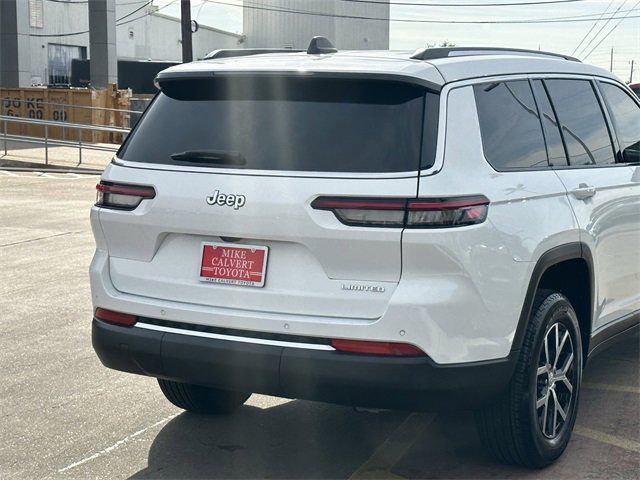 Used 2023 Jeep Grand Cherokee L Limited image 7