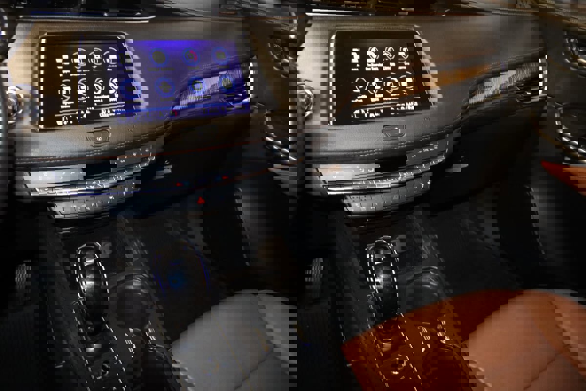 Used 2020 Cadillac XT4 Premium Luxury image 50