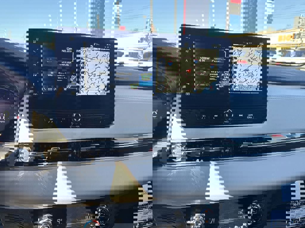 New 2025 Mitsubishi Outlander SE image 14