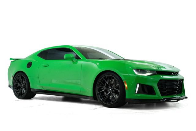 Used 2017 Chevrolet Camaro ZL1 RWD image 6