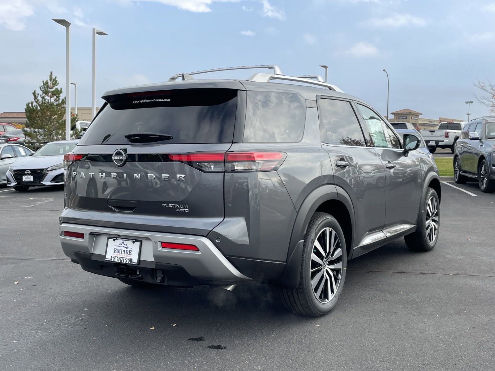 New 2025 Nissan Pathfinder Platinum w/ Cargo Package image 3