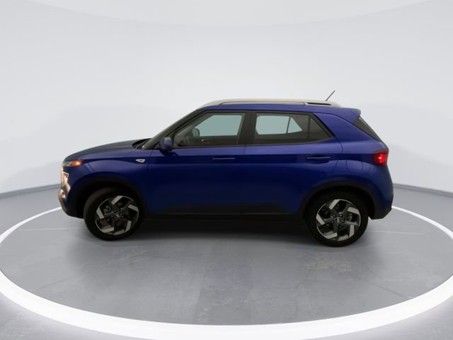 Certified 2026 Hyundai Venue SEL FWD image 3