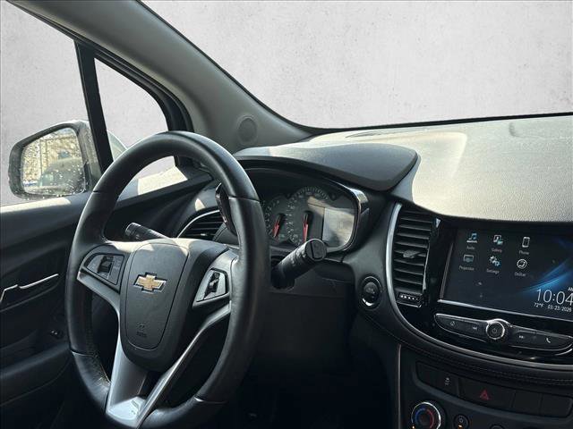 Used 2017 Chevrolet Trax LT w/ LT Convenience Package image 23