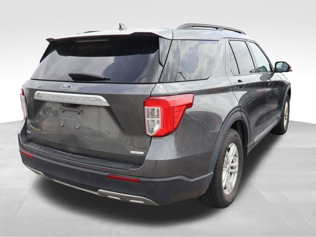 Used 2020 Ford Explorer XLT w/ Equipment Group 202A RWD image 17