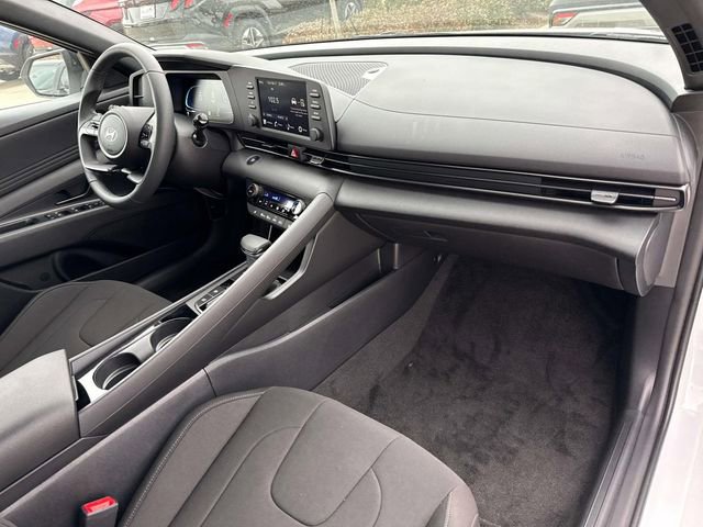 New 2026 Hyundai Elantra SEL Sport image 17