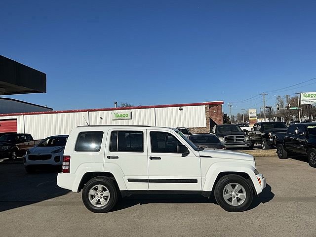 Used 2011 Jeep Liberty Sport image 4