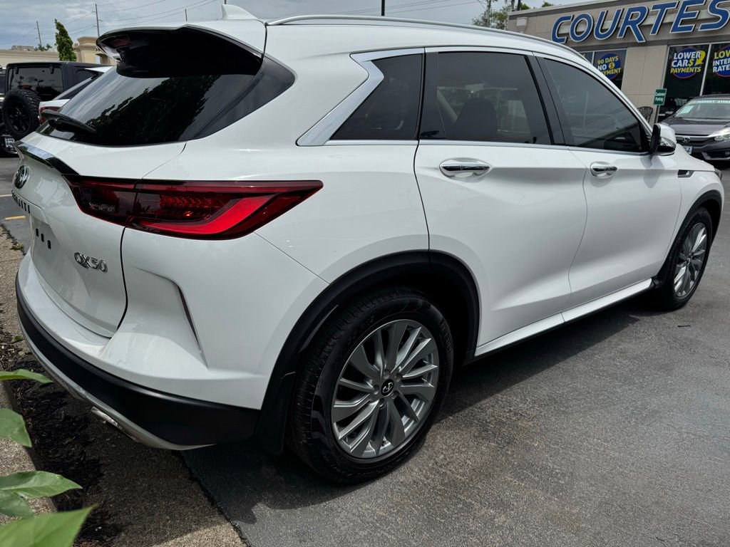 Used 2023 INFINITI QX50 Luxe AWD/4WD image 5