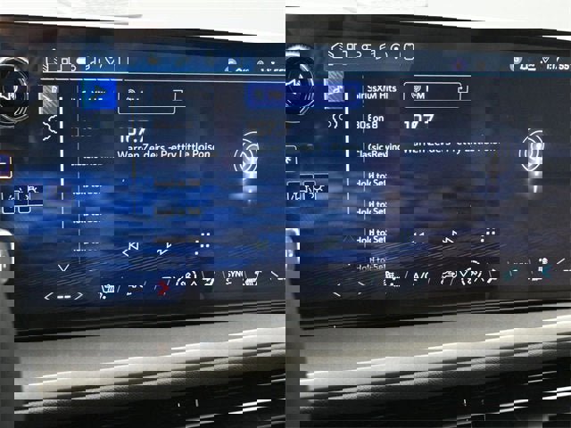 New 2026 Chevrolet Traverse LT w/ Enhanced Driving Package image 33