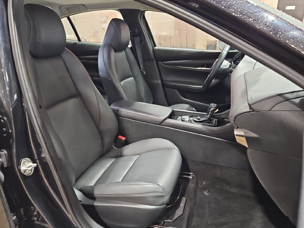 Used 2025 MAZDA MAZDA3 s FWD image 31