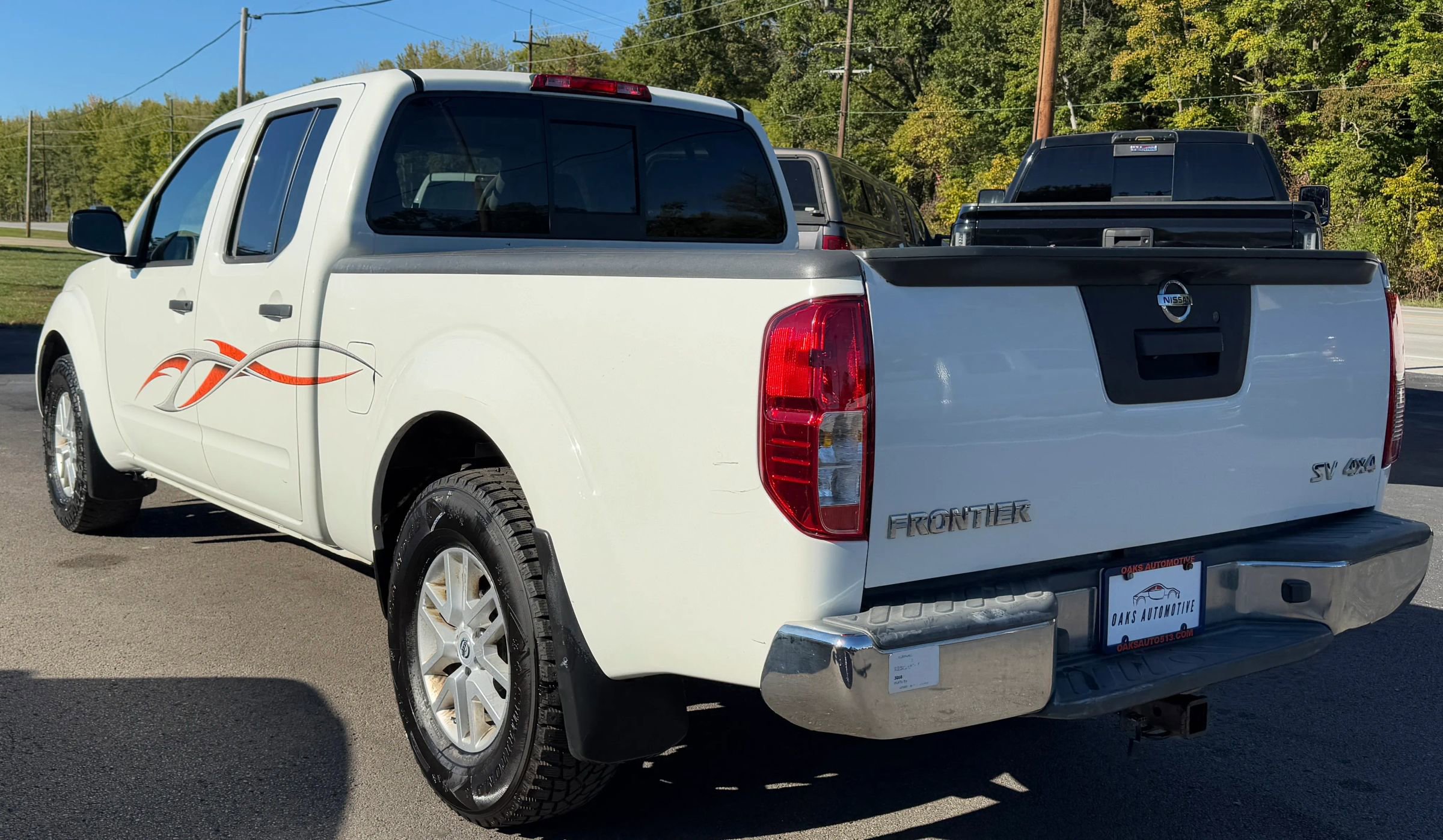 Used 2018 Nissan Frontier SV image 7