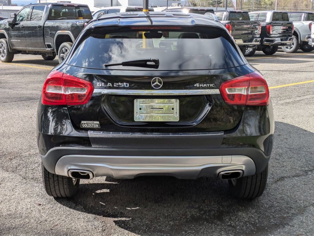 Used 2017 Mercedes-Benz GLA 250 4MATIC image 6