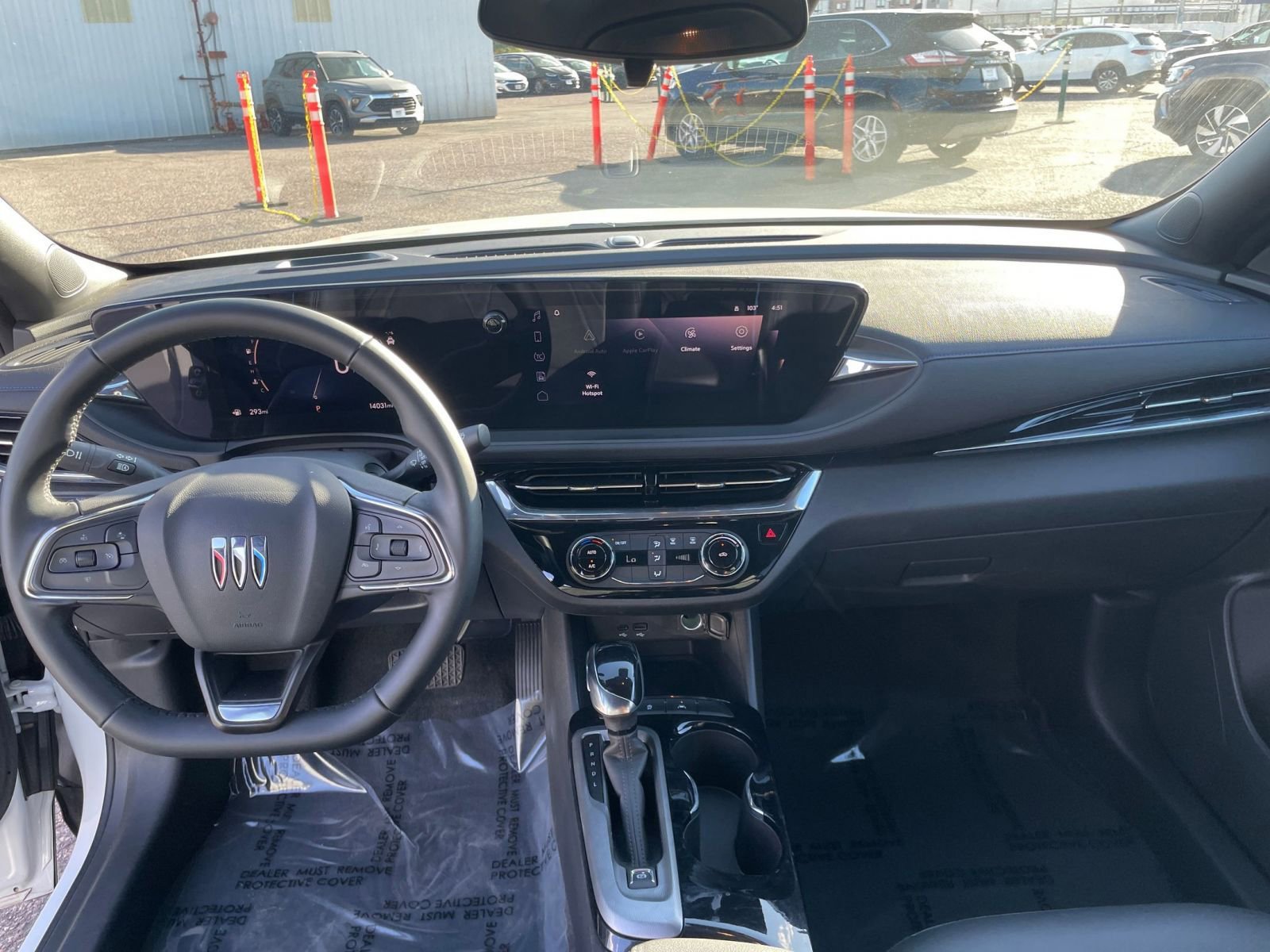 Used 2025 Buick Envista Sport Touring image 18