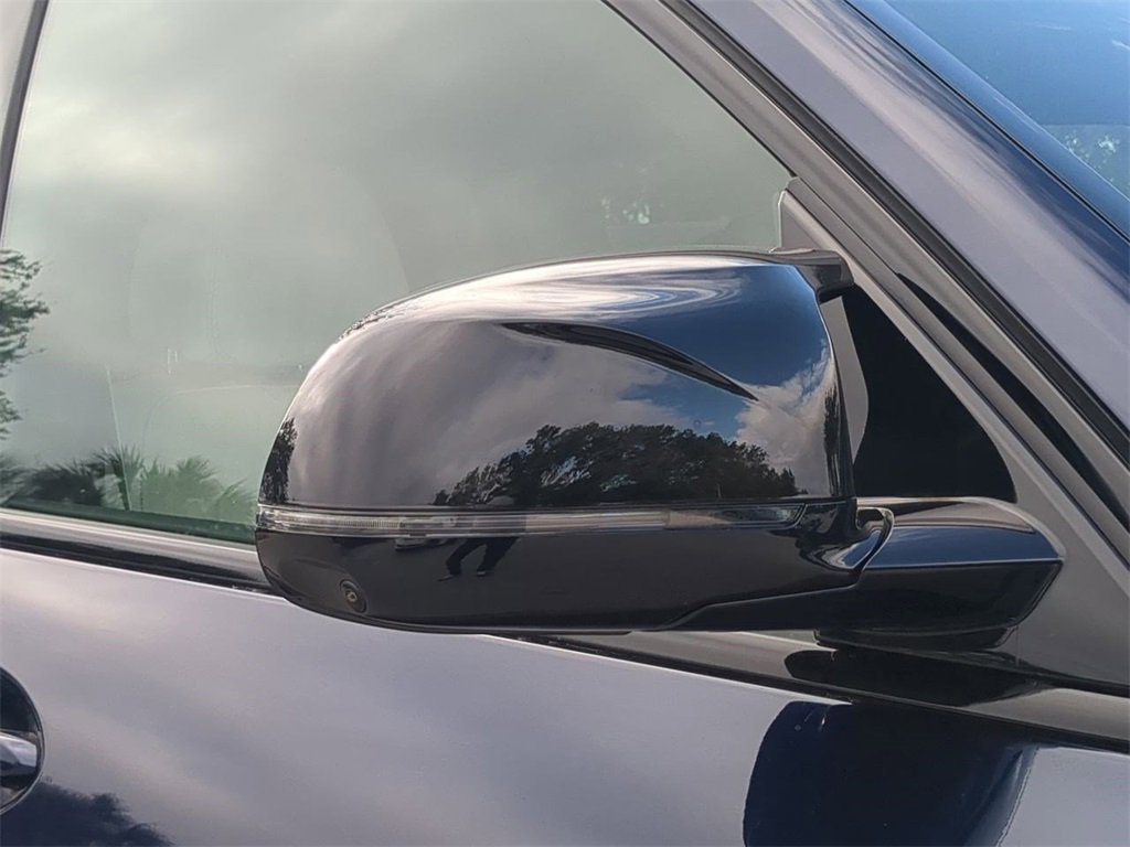 New 2026 BMW X7 M60i image 12