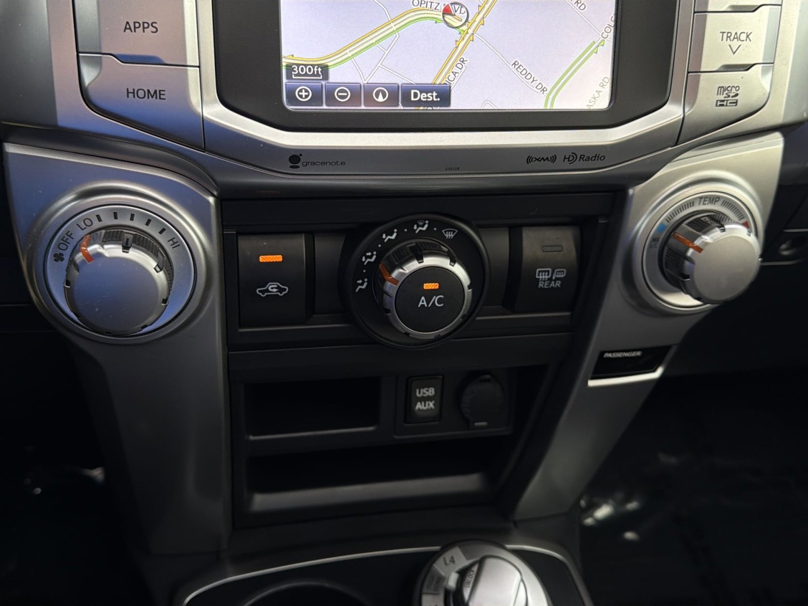 Used 2018 Toyota 4Runner SR5 Premium AWD/4WD image 33