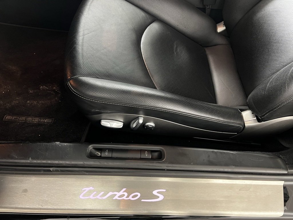 Used 2012 Porsche 911 Turbo S image 29