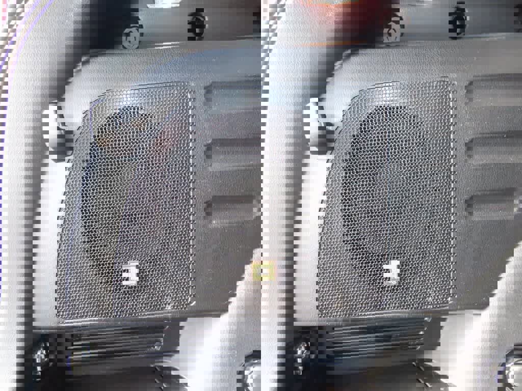 Used 2015 Toyota RAV4 Limited image 13