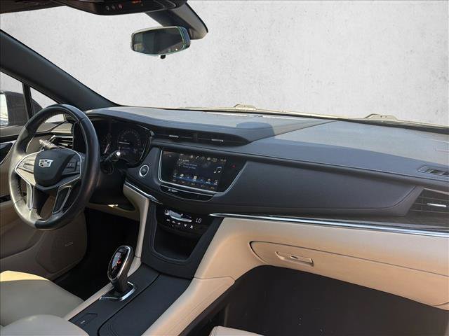 Used 2017 Cadillac XT5 FWD image 23