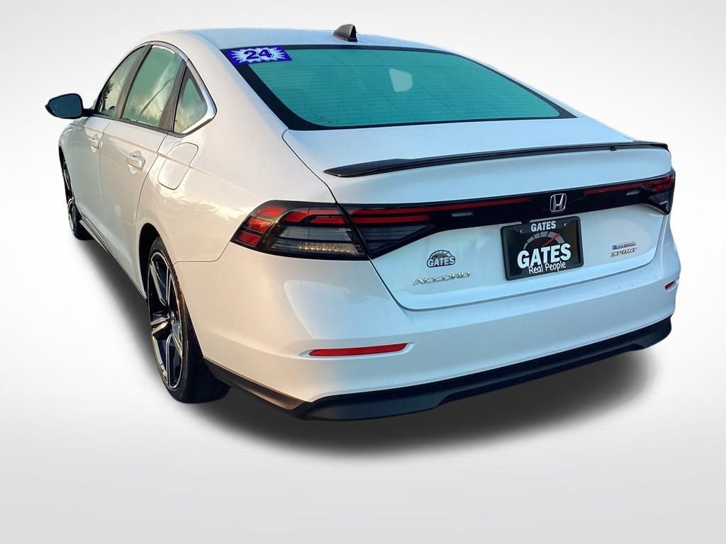 Used 2024 Honda Accord Sport image 10