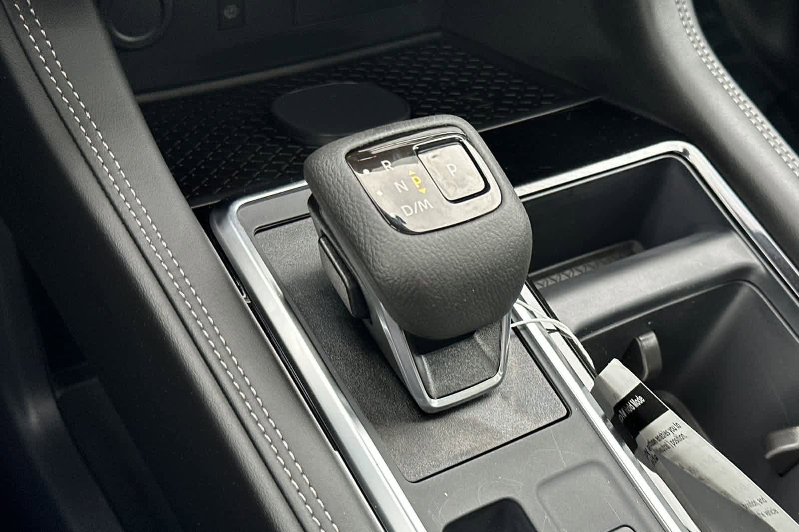New 2026 Nissan Pathfinder Platinum image 22