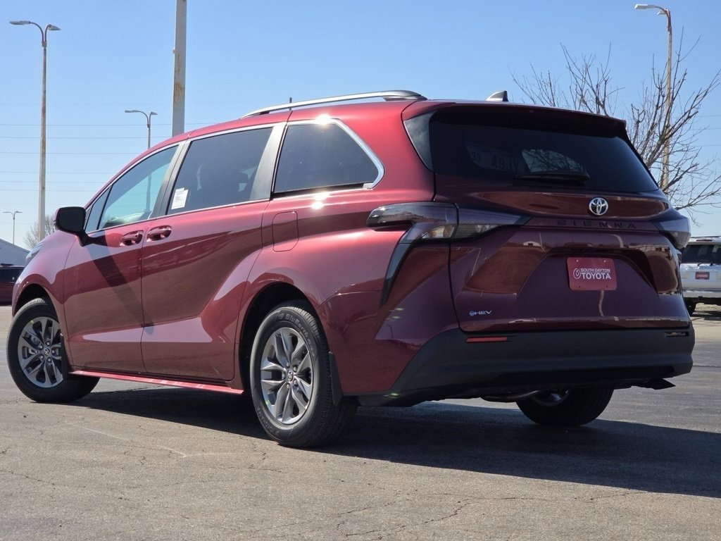New 2026 Toyota Sienna LE image 19