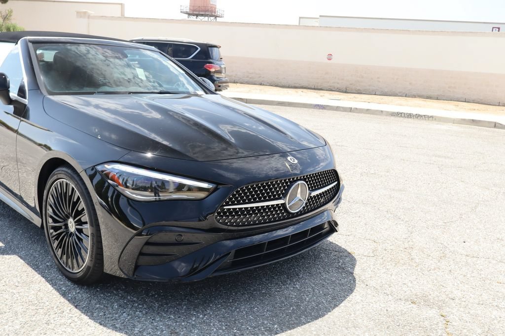 Used 2024 Mercedes-Benz CLE 300 4MATIC Cabriolet w/ Night Package image 9