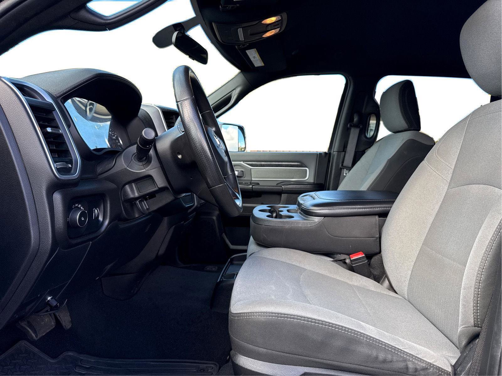 Used 2021 RAM 3500 Big Horn image 11