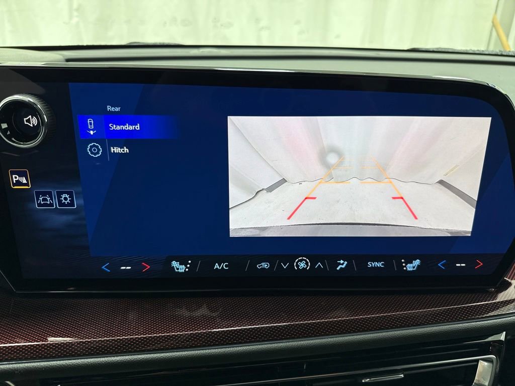 New 2026 Chevrolet Traverse Z71 image 34